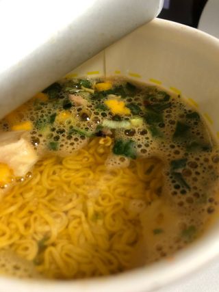 NISSIN 닛신 컵누들  4종 - 씨푸드오리지날, 씨푸드 스파이시, 씨푸드 커리, 씨푸드 XO소스 — 4.5점을 준 리뷰어가 2022년 11월 올린 사용 사진