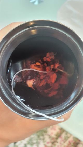 딜라이트 프로젝트 블렌딩티 우엉호박티, 히비후르츠티, 쟈스민캐모티 — 4점을 준 리뷰어가 2021년 7월 올린 사용 사진