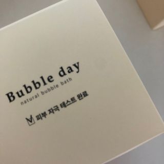 버블데이 배쓰밤 거품입욕제 버블바 6종 — 5점을 준 리뷰어가 2021년 8월 올린 사용 사진