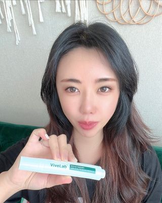 바이브랩 [탈모증상완화] 헤어라인 눈썹 두피앰플 — 5점을 준 리뷰어가 2022년 1월 올린 사용 사진