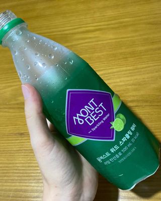몽베스트 Montbest with Sparkling water Lime20병 — 5점을 준 리뷰어가 2022년 6월 올린 사용 사진