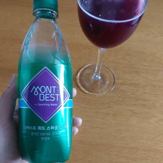 몽베스트 Montbest with Sparkling water Plain 20병 — 5점을 준 리뷰어가 2022년 6월 올린 사용 사진