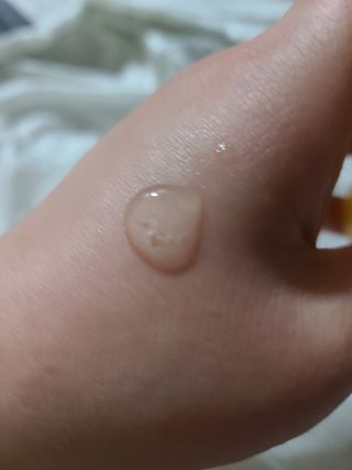 체르엠 스템앤셀 비타민 브라이트닝 에센스 30ml 1개 — 5점을 준 리뷰어가 2022년 3월 올린 사용 사진