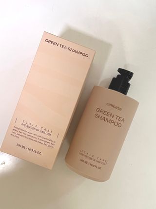 프리마인 더이상 뻣뻣하고 효과없는 탈모샴푸는 NO. 근본부터 케어하는 셀베이스 그린티샴푸(500ml) — 5점을 준 리뷰어가 2023년 3월 올린 사용 사진