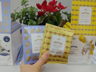 (주)쟈뎅 쟈뎅 클래스 핸드 드립 커피 10P 2종_디카페인 1종+랜덤 플레이버 1종 — 5점을 준 리뷰어가 2021년 4월 올린 사용 사진