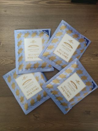 (주)쟈뎅 쟈뎅 클래스 핸드 드립 커피 10P 2종_디카페인 1종+랜덤 플레이버 1종 — 5점을 준 리뷰어가 2021년 4월 올린 사용 사진