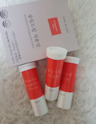 [슬림드랍 석류맛] 건기식 다이어트 보조제 겸 비타민 — 5점을 준 리뷰어가 2022년 2월 올린 사용 사진