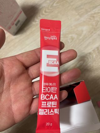 인디닥터 면역 생생 핑크 이뮨 젤리 + 타이탄 BCAA 프로틴 젤리스틱 — 5점을 준 리뷰어가 2022년 5월 올린 사용 사진