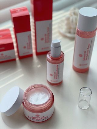 아이앤립 / EYENLIP 아이앤립 연어오일 리바이탈라이징 토너+앰플+크림 3종 세트 — 5점을 준 리뷰어가 2021년 5월 올린 사용 사진