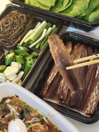 마라도푸드 포항 구룡포 햇 과메기 야채세트 마라도회식당 꽁치 — 5점을 준 리뷰어가 2024년 1월 올린 사용 사진