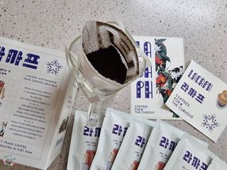 라까프 베트남 핀 커피 드립백 7개입 — 4.5점을 준 리뷰어가 2022년 9월 올린 사용 사진
