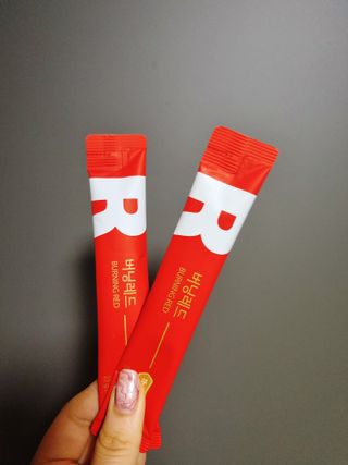 디오르 버닝레드 — 4점을 준 리뷰어가 2022년 1월 올린 사용 사진