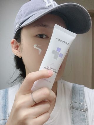 바노바기 코스메틱 바노바기 밀크씨슬 리페어 시카 폼 클렌저 플러스 120ml + 선스크린 플러스 50ml — 5점을 준 리뷰어가 2023년 8월 올린 사용 사진