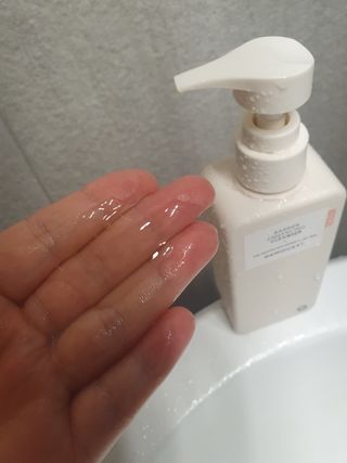 로우퀘스트 베리어 인핸싱 클렌저 190ml — 5점을 준 리뷰어가 2023년 10월 올린 사용 사진