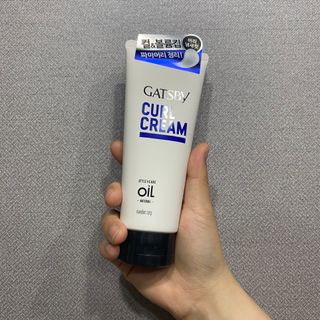 [갸스비] 곱슬 머리부터 파마까지 남자의 컬을 위한 갸스비 컬크림 — 2.5점을 준 리뷰어가 2021년 10월 올린 사용 사진