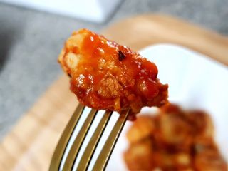 굽네몰 [굽네] 소스가 맛있는 닭가슴살 한입 볼 2종 8팩 — 5점을 준 리뷰어가 2021년 3월 올린 사용 사진