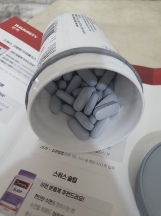 Swisse 스위스 헤어스킨네일 100정 — 5점을 준 리뷰어가 2021년 9월 올린 사용 사진
