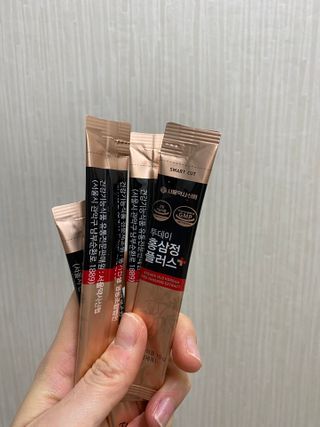 서울약사신협_투데이홍삼정플러스스틱_10g x 30포 — 5점을 준 리뷰어가 2021년 1월 올린 사용 사진