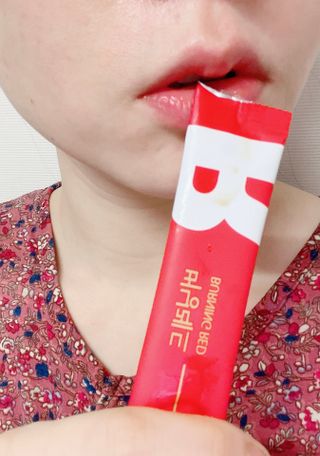 디오르 버닝레드 — 5점을 준 리뷰어가 2022년 1월 올린 사용 사진