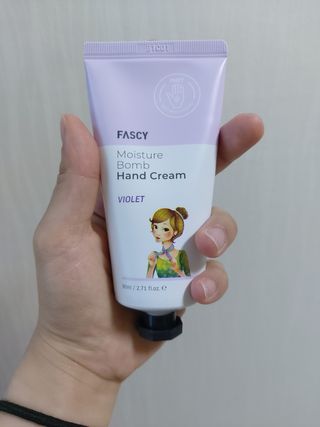 파시 FASCY 高保湿ハンドクリーム40ml+80ml セット — 4.5점을 준 리뷰어가 2021년 7월 올린 사용 사진