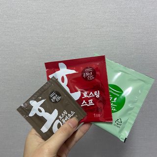 [풀무원] 자연은맛있다 정면, 백면, 홍면  세트 — 4.5점을 준 리뷰어가 2021년 4월 올린 사용 사진