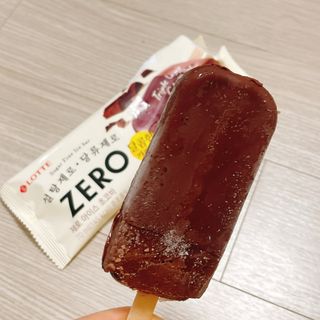 ZERO (초콜릿 칩 쿠키, 카카오 케이크, 후르츠 젤리, 아이스 콜라, 아이스 초코바) — 4.5점을 준 리뷰어가 2022년 6월 올린 사용 사진