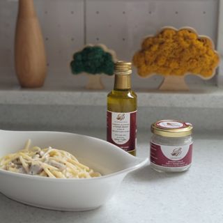 [딜리셔스코드] 타르투피 알레산드로 로시 트러플 소금 100g +트러플 오일 100ml set — 5점을 준 리뷰어가 2022년 5월 올린 사용 사진