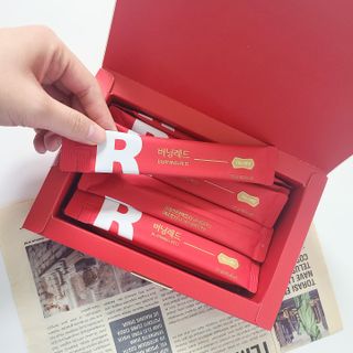 디오르 버닝레드 — 5점을 준 리뷰어가 2022년 1월 올린 사용 사진