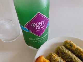 몽베스트 Montbest with Sparkling water Plain 20병 — 5점을 준 리뷰어가 2022년 6월 올린 사용 사진