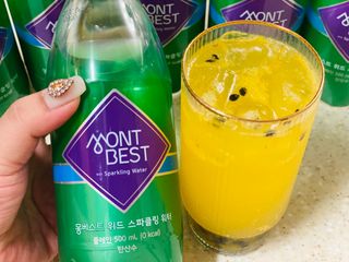 몽베스트 Montbest with Sparkling water Plain 20병 — 5점을 준 리뷰어가 2021년 11월 올린 사용 사진