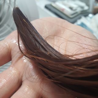 헤어플러스 가는모발용 비타 서플라이 샴푸, 트리트먼트, 앰플 5개SET — 4점을 준 리뷰어가 2021년 7월 올린 사용 사진