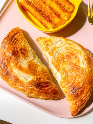 디케이식품(주) 고르곤졸라&모짜렐라 치즈스틱 400g — 5점을 준 리뷰어가 2023년 3월 올린 사용 사진