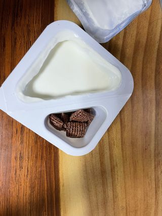 매일바이오 토핑요거트 — 4.5점을 준 리뷰어가 2021년 5월 올린 사용 사진