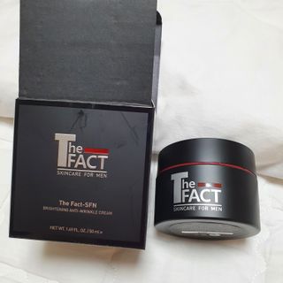 The Fact 더팩트 에스에프엔 브라이트닝 안티 링클 크림 50ml — 5점을 준 리뷰어가 2022년 5월 올린 사용 사진