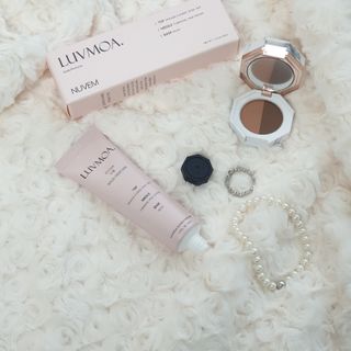 러브모아 향수 고체향수 승무원 고체향수 바르는 향수 니치향수 도손 우드세이지 앤 씨솔트 — 5점을 준 리뷰어가 2022년 12월 올린 사용 사진