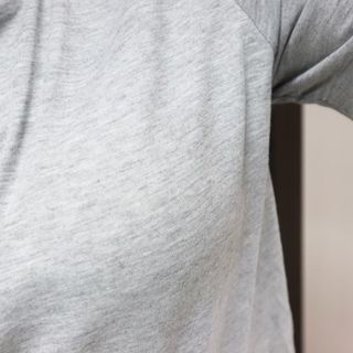 아르보노브라 아르보노 10color 데일리 반팔 노브라티 — 5점을 준 리뷰어가 2022년 5월 올린 사용 사진