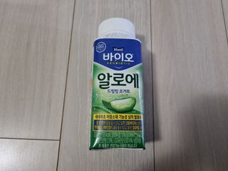 LIVE 매일바이오 알로에 드링킹 요거트 — 4점을 준 리뷰어가 2022년 4월 올린 사용 사진