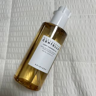 스킨1004 [SKIN1004] 마다가스카르 센텔라 라이트 클렌징 오일 200ml — 4점을 준 리뷰어가 2024년 7월 올린 사용 사진