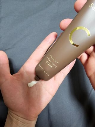 산다화 비타민C 화이트닝 크림 — 5점을 준 리뷰어가 2023년 10월 올린 사용 사진