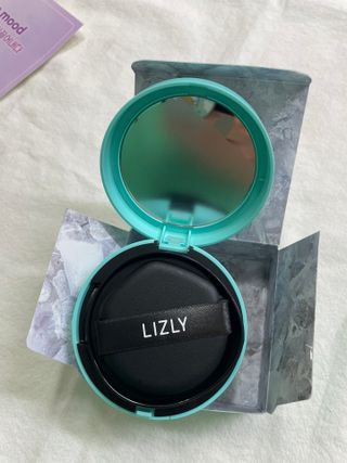 리즐리 씨슬릭 톤업 쿨링 쿠션 15g — 4점을 준 리뷰어가 2021년 7월 올린 사용 사진