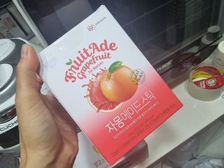 [복음자리] 바리스타 패키지 2종 랜덤발송 (딸기스무디 스틱+샤인머스캣에이드 or 망고스무디+자몽에이드) — 5점을 준 리뷰어가 2022년 7월 올린 사용 사진
