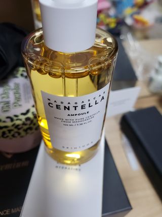 [스킨1004] 마다가스카르 센텔라 앰플 100ml — 5점을 준 리뷰어가 2024년 6월 올린 사용 사진