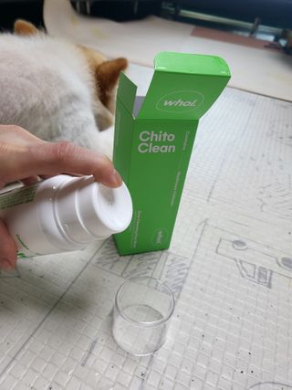 whol 키토클린 200ml - 항균항바이러스 강아지 눈 코 입 귀 세정탈취 고양이 턱드름제거 무향 워터리스 대용량 — 5점을 준 리뷰어가 2022년 10월 올린 사용 사진