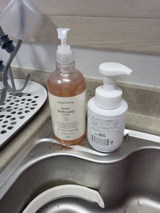 심플리오리빙 어니스트 주방세제 본품 500ml + 리필 900ml (코코넛향) — 5점을 준 리뷰어가 2022년 6월 올린 사용 사진