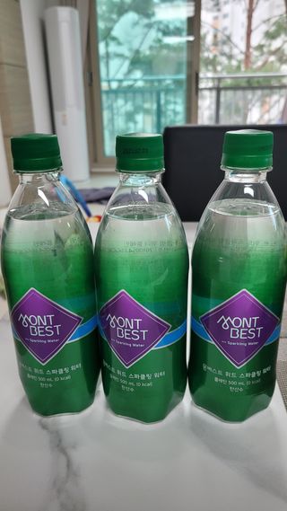 몽베스트 Montbest with Sparkling water Plain 20병 — 4.5점을 준 리뷰어가 2022년 8월 올린 사용 사진