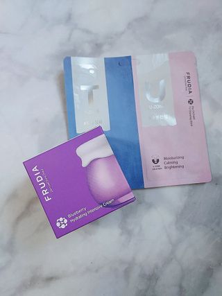 [후르디아] 72시간 블루베리 속살 수분크림 — 5점을 준 리뷰어가 2021년 5월 올린 사용 사진