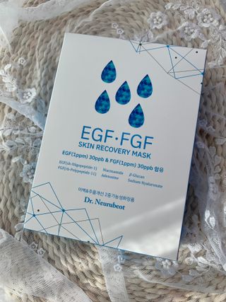 Dr.느루벗 느루벗 EGF FGF 스킨 리커버리 마스크 10장 — 5점을 준 리뷰어가 2021년 4월 올린 사용 사진