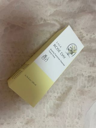 라라로즈데이 시즌2 여성청결제 200ml 아로마 페미민 클렌저, 독일더마인증 — 5점을 준 리뷰어가 2021년 9월 올린 사용 사진
