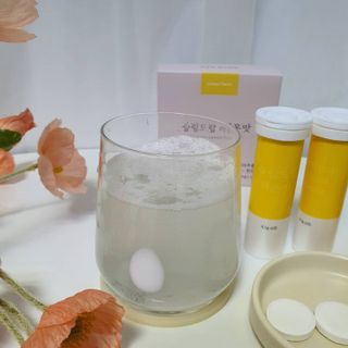 [슬림드랍 레몬맛] 건기식 다이어트 보조제 겸 비타민 — 5점을 준 리뷰어가 2022년 1월 올린 사용 사진