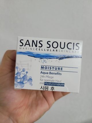 산수시 아쿠아 베네핏 24h 수부지 물광 속건조 수분크림 50ml — 5점을 준 리뷰어가 2021년 6월 올린 사용 사진